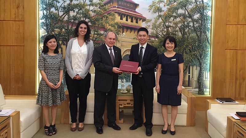 Vietnam y Colombia estrechan vínculos